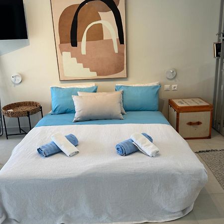 Sophia'S Apartment Saronida Екстериор снимка