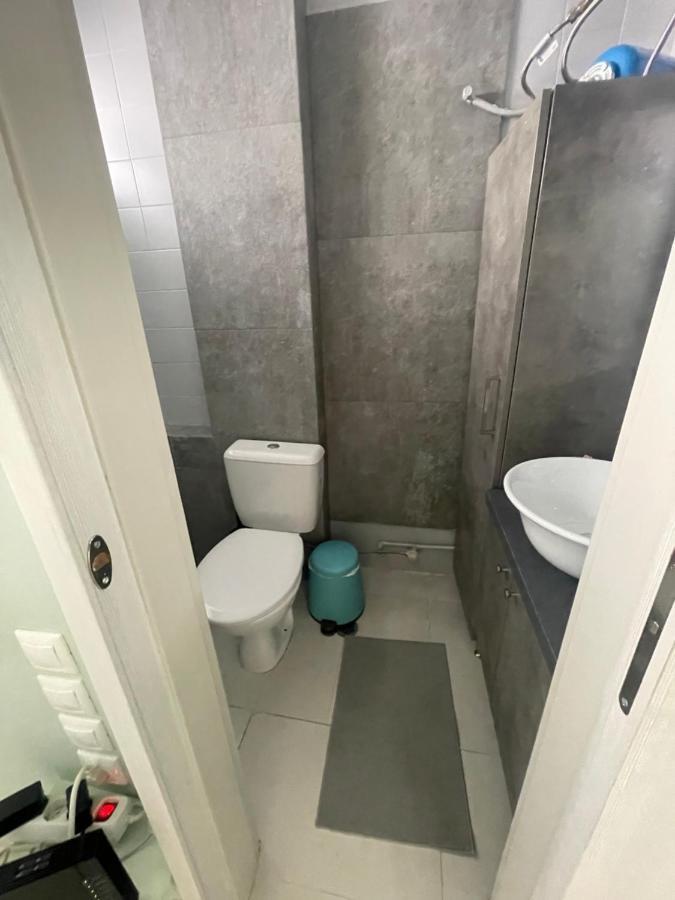 Sophia'S Apartment Saronida Екстериор снимка